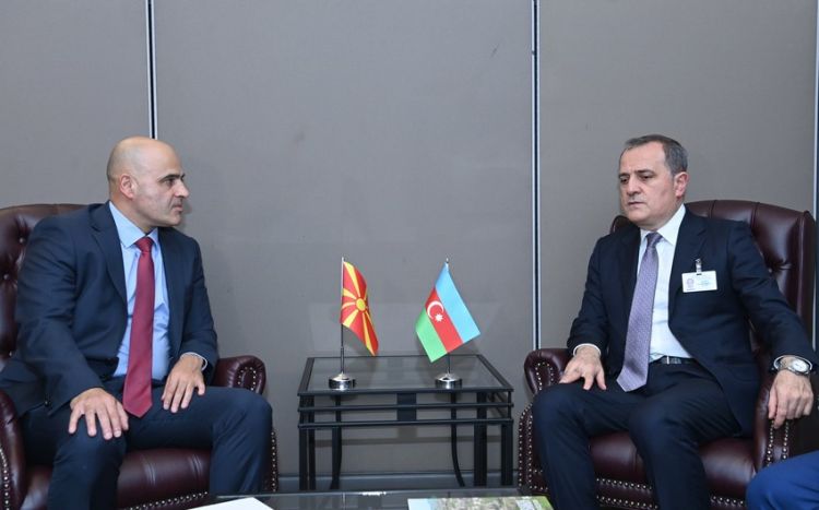 Премьер-министр Северной Македонии выразил заинтересованность в развитии отношений с Азербайджаном