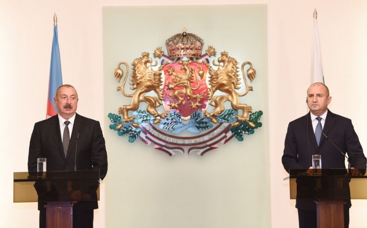 Президенты Азербайджана и Болгарии выступили с заявлениями для печати ОБНОВЛЕНО