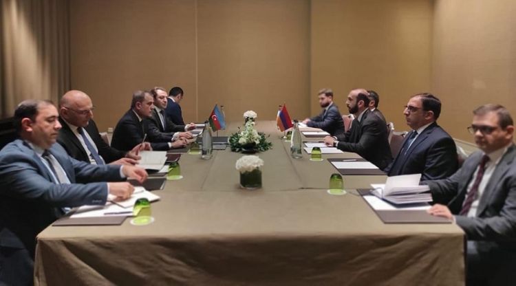 Azerbaijani foreign minister meets with Armenian counterpart in Geneva
