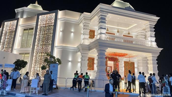 الإمارات تفتتح أول معبد هندوسي على أراضيها