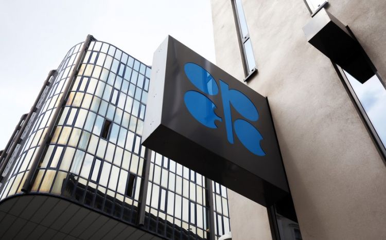Reuters: ОПЕК+ согласился сократить суточную добычу нефти на 2 млн баррелей