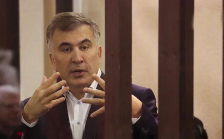 Саакашвили потерял сознание в зале суда