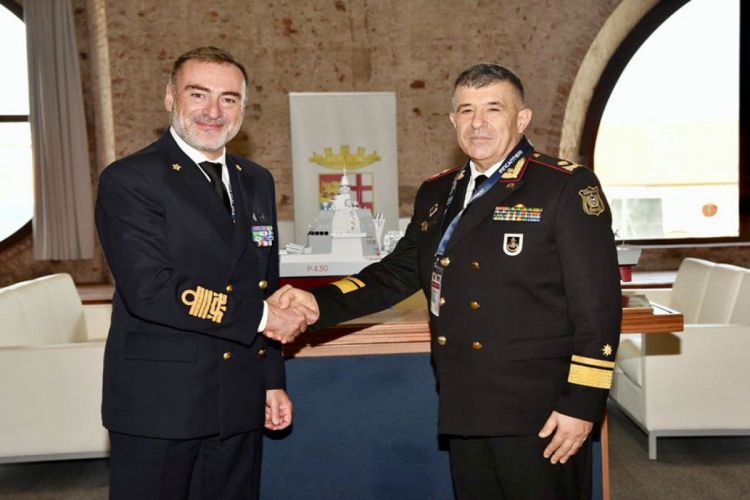 Обсуждено военное сотрудничество между Азербайджаном и Италией