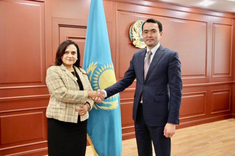 سفيرة مصر في كازاخستان تبحث سبل الترويج السياحي مع المسئولين الكازاخستانيين
