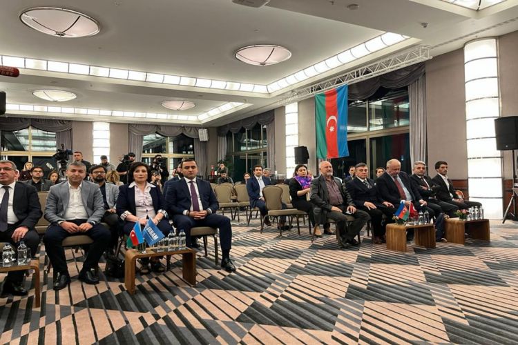 Представителям турецких СМИ вручены медали за поддержку в Карабахской войне