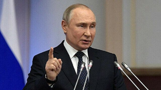 Putin urges CIS countries to make payments in national currencies