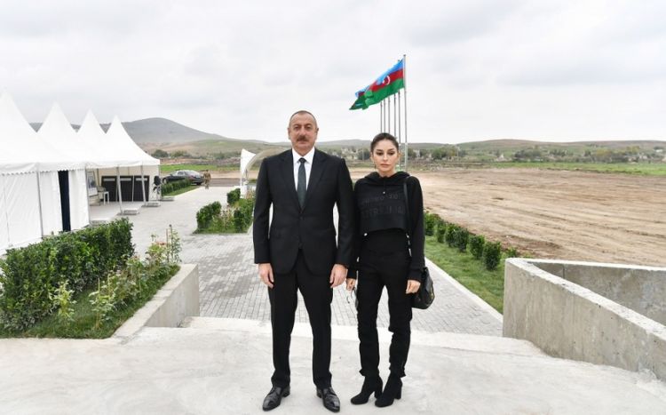 Президент Ильхам Алиев и Мехрибан Алиева совершили поездку в Джабраил и Губадлы