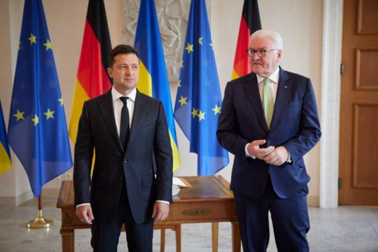 Состоялся телефонный разговор президентов Германии и Украины