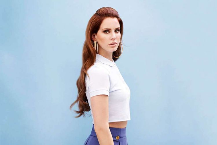 Singer Lana Del Rey loses 200-page book she was working on, family footage in car break-in