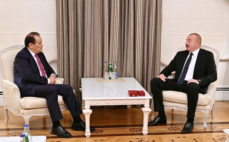 Президент Ильхам Алиев принял генерального секретаря Организации тюркских государств