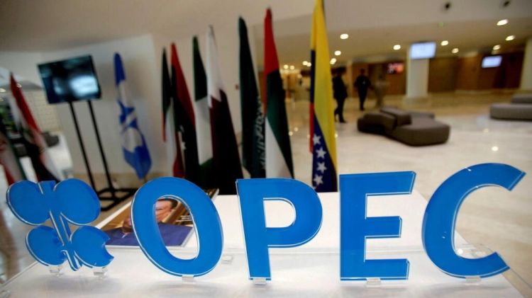الرياض: أوبك+ تقوم بما يجب لضمان استقرار أسواق النفط