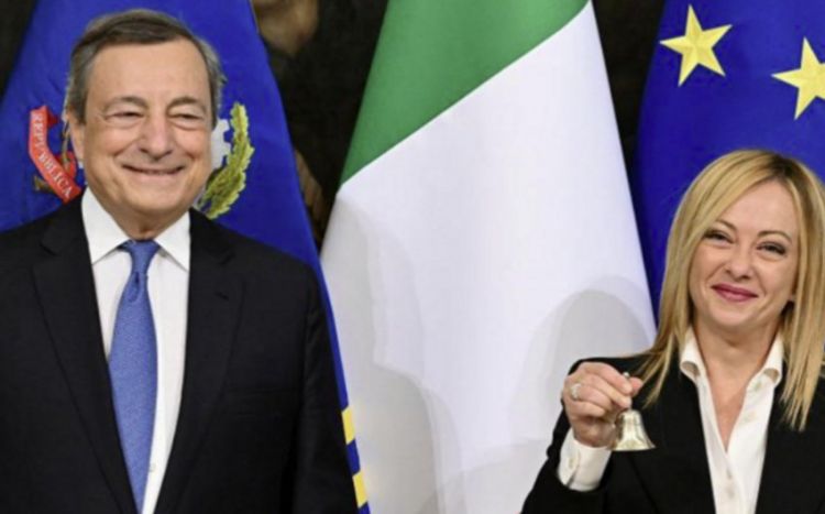 Марио Драги передал полномочия новому премьер-министру Италии Джордже Мелони