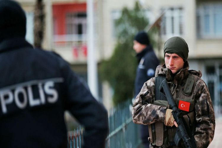 Задержаны 16 террористов, пытавшиеся покинуть Турцию