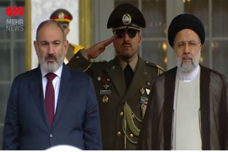 В Тегеране состоялась церемония официальной встречи Пашиняна