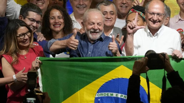 زعماء العالم يرحبون بانتخاب لولا دا سيلفا صفحة جديدة في تاريخ البرازيل