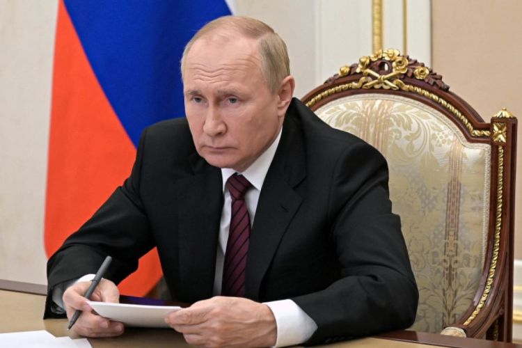 Песков: Путин не принимал решения об участии в выборах в 2024 году