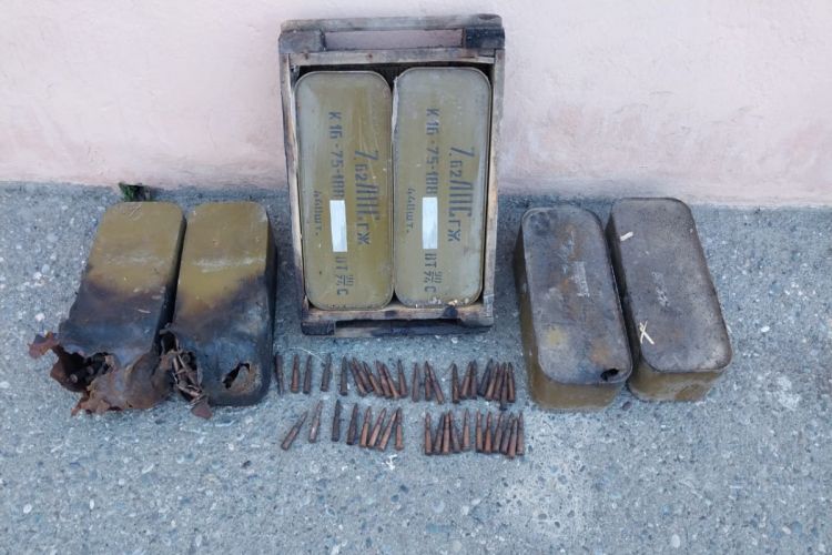 В селе Талыш Тертерского района обнаружены боеприпасы