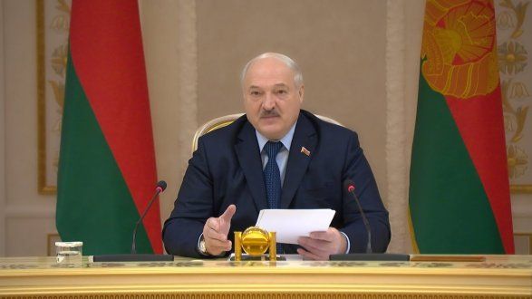 Лукашенко: Тысячу двести раз говорил - я не собираюсь посылать военных в Украину