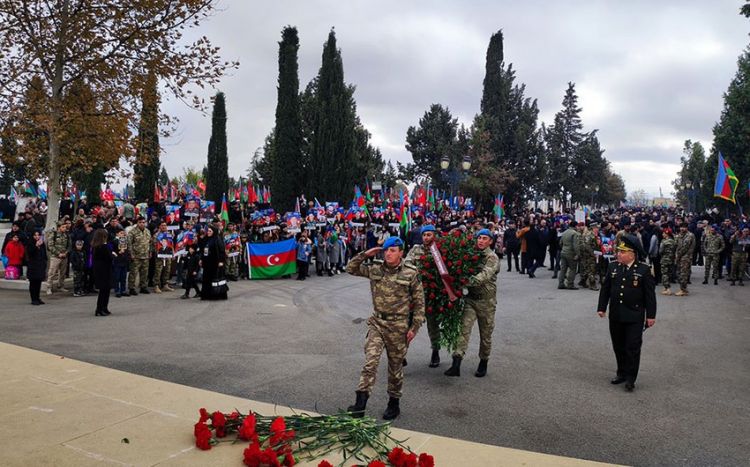 По случаю Дня Победы в Азербайджанской Армии состоялся ряд мероприятий