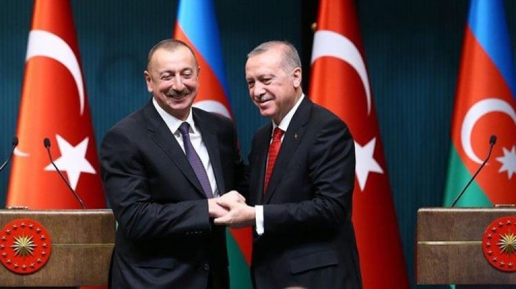 أردوغان يهنئ أذربيجان في "يوم النصر"