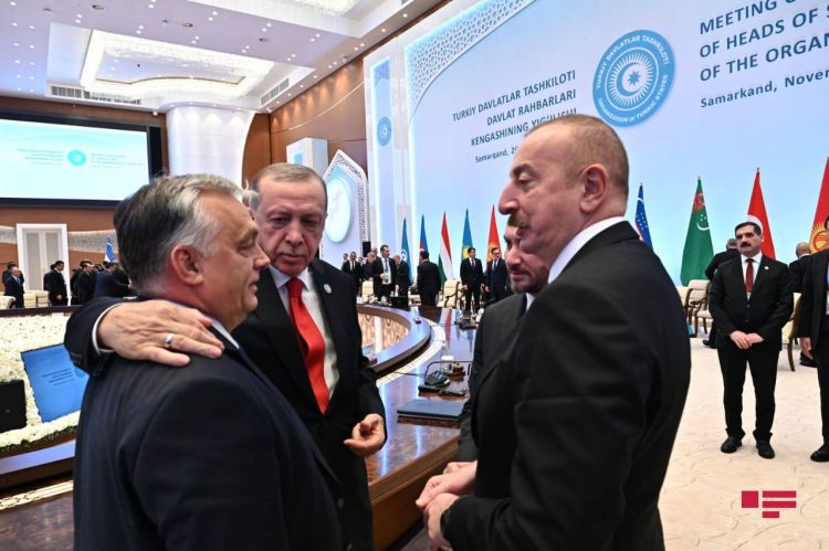 Интересные моменты на саммите лидеров тюркских стран в Самарканде