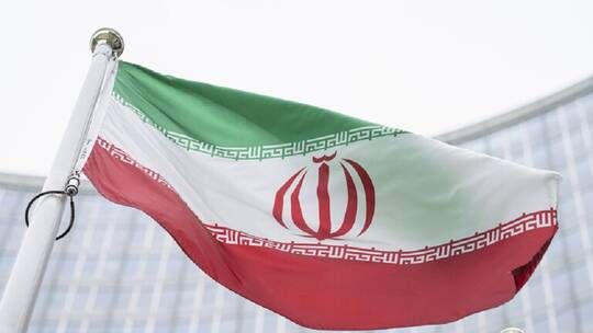 طهران تدين لقاء ماكرون بشخصيات معادية لإيران وتصريحات شولتس "الاستفزازية"