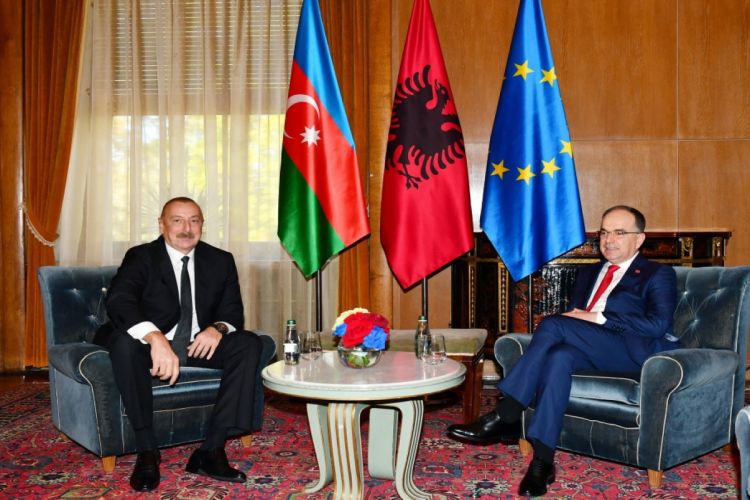 Состоялась встреча один на один президентов Азербайджана и Албании