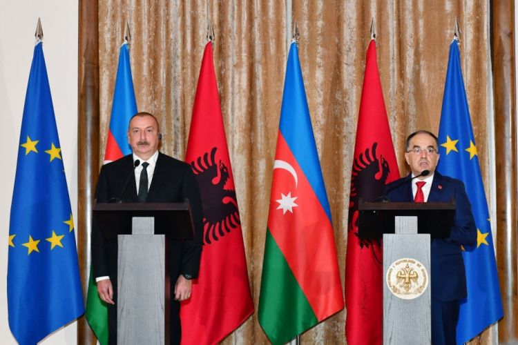 Президент Албании высоко оценил помощь Азербайджана при землетрясении 2019 года