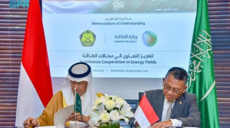 السعودية وإندونيسيا توقعان مذكرة تفاهم للتعاون في مجالات الطاقة