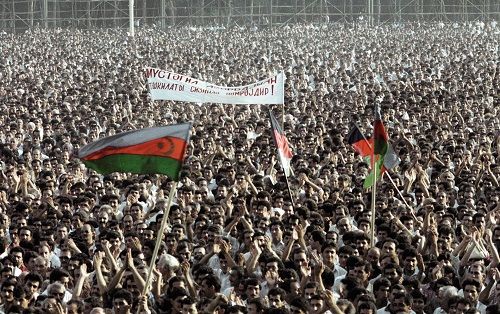 “Meydan hərəkatı Azərbaycan xalqı üçün universitet idi” Milli Dirçəliş Günündə deputatlar danışdı