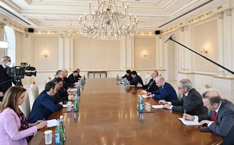 Президент Азербайджана принял специального посла ЕС по Восточному партнерству ОБНОВЛЕНО