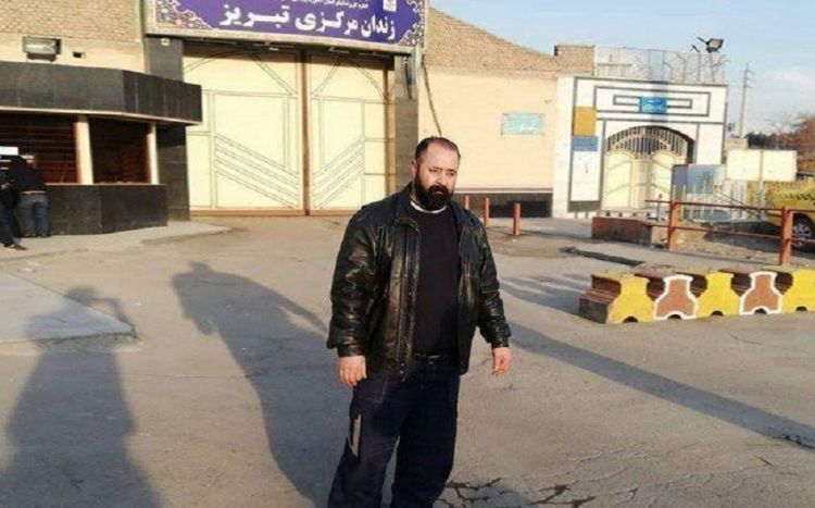 В тебризской тюрьме произошла драка из-за оскорбления флага Азербайджана, ранен активист
