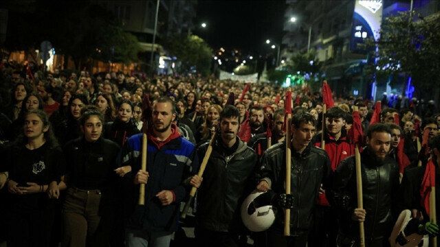 Thousands commemorate 1973 Greek student uprising