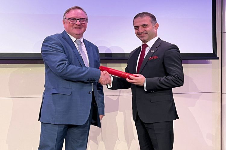Азербайджанец избран в Лондоне «Консулом года»