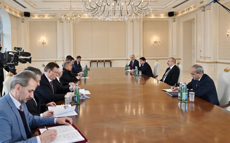 Президент Ильхам Алиев принял делегацию во главе с президентом Республики Татарстан