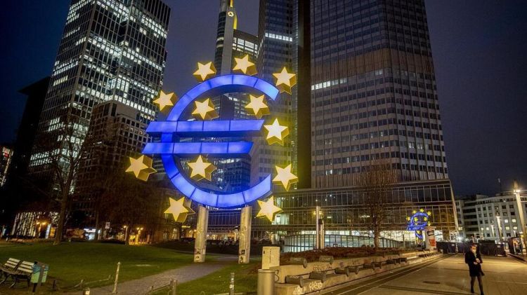 لاجارد تتوقع استمرار التضخم المرتفع في منطقة اليورو