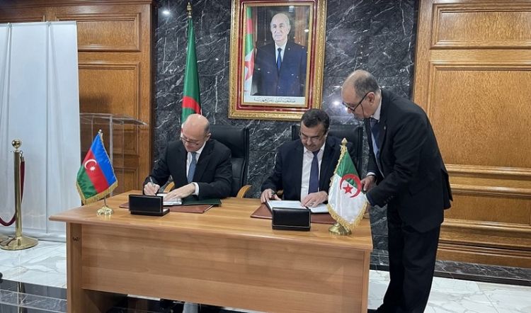 Azerbaijan, Algeria sign document on oil and gas cooperation