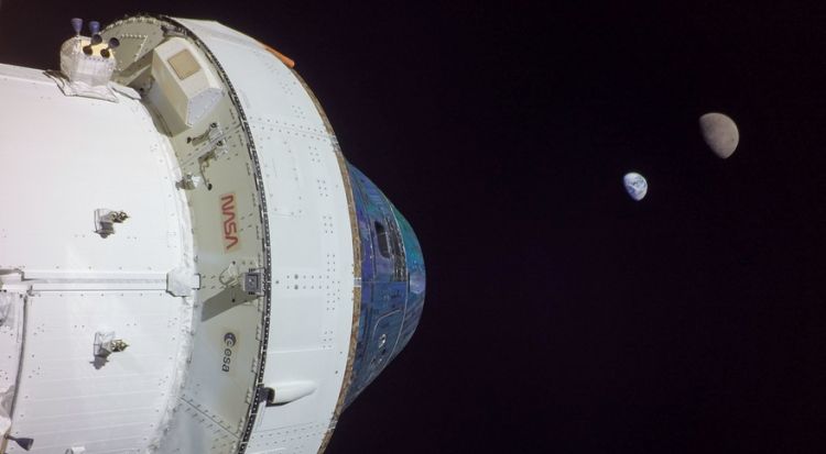 Orion begins return leg of Artemis 1 mission