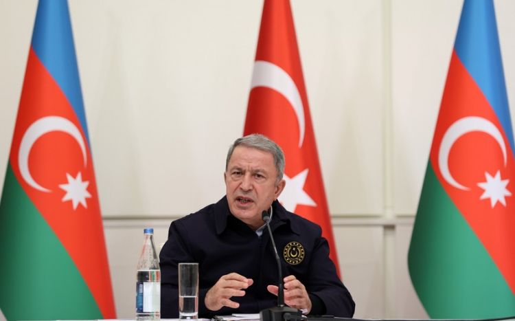 Министр обороны Турции посетит Азербайджан для наблюдения за совместными учениями