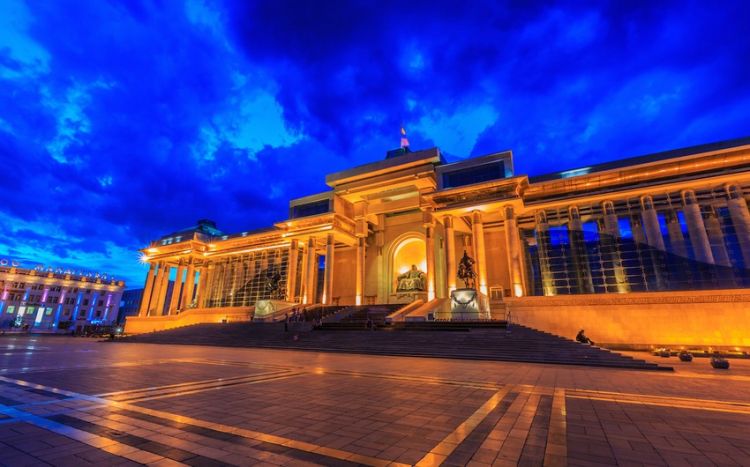 В столице Монголии объявлено чрезвычайное положение