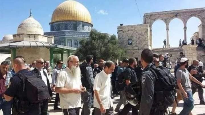 حماس تحذر من تصعيد إسرائيل اقتحامات المسجد الأقصى