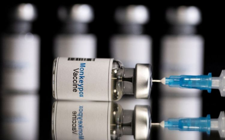 ЕС призвал срочно сократить контракты на закупки вакцин от COVID-19