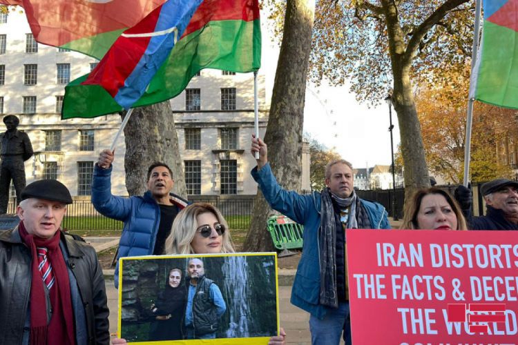 В Лондоне прошла акция в поддержку южных азербайджанцев