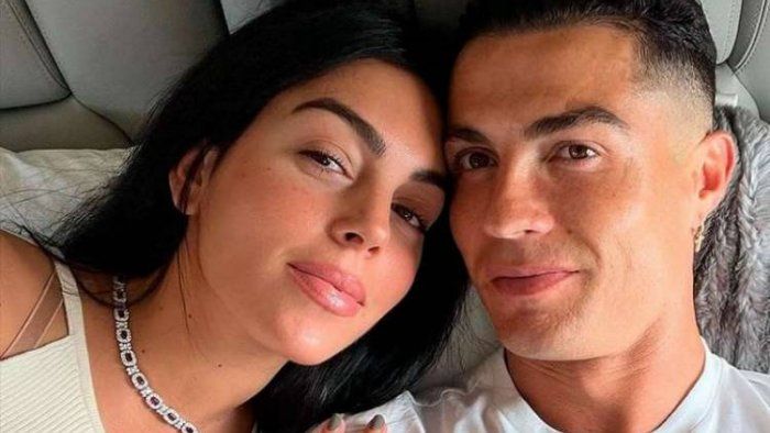 Ronaldonun sevgilisi Portuqaliyanın baş məşqçisini tənqid etdi