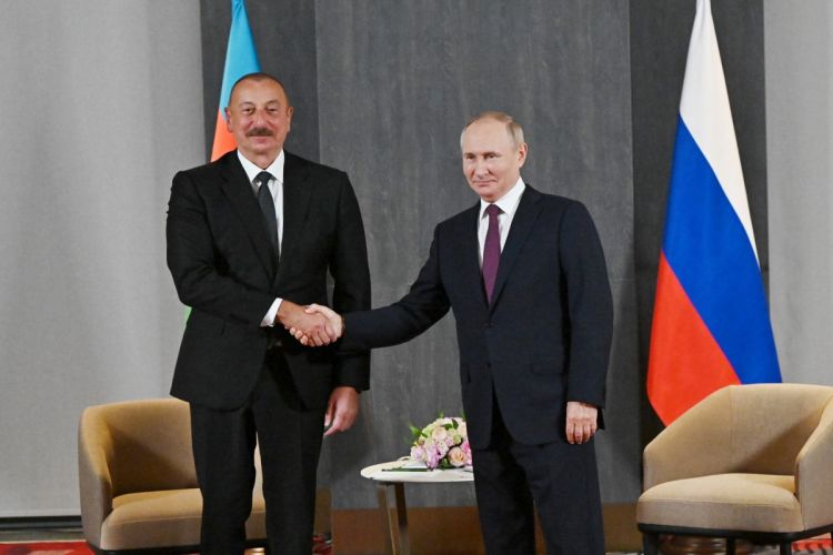 Путин позвонил Президенту Азербайджана, обсуждена реализация трехсторонних договорённостей