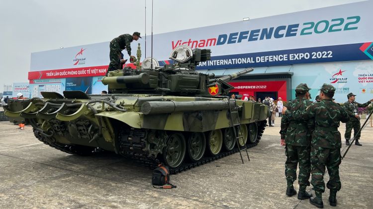 US defense companies in talks to supply Vietnam with military gear