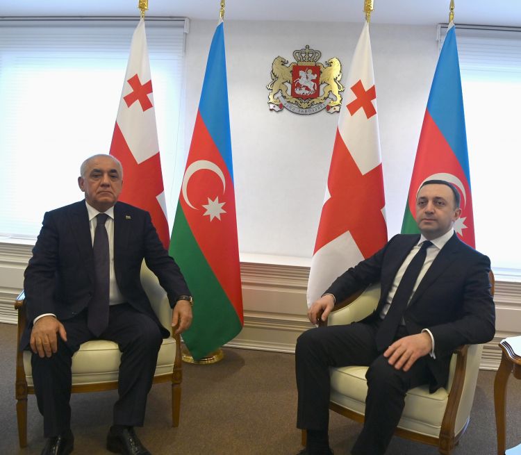 Али Асадов встретился с премьер-министром Грузии в Тбилиси