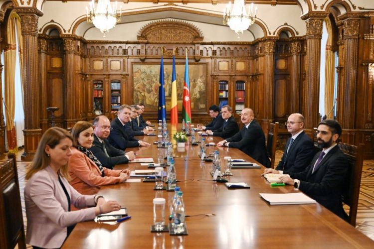 Президент: Соглашение о поставках азербайджанского газа в Румынию является важным событием