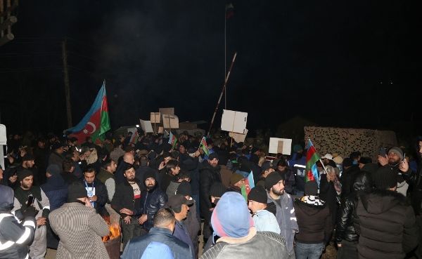Акция протеста на дороге Ханкенди-Лачын длится девятый день