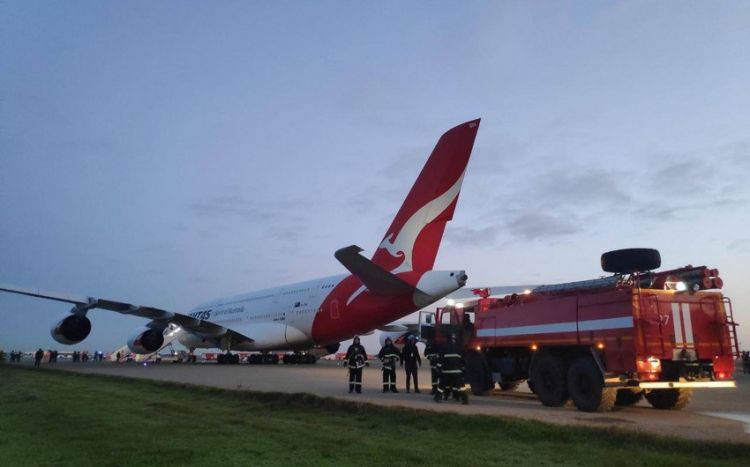 Самолет, выполнявший рейс Сингапур-Лондон, вынужденно сел в Баку
